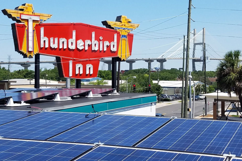 The Thunderbird Inn Savannah Exterior photo